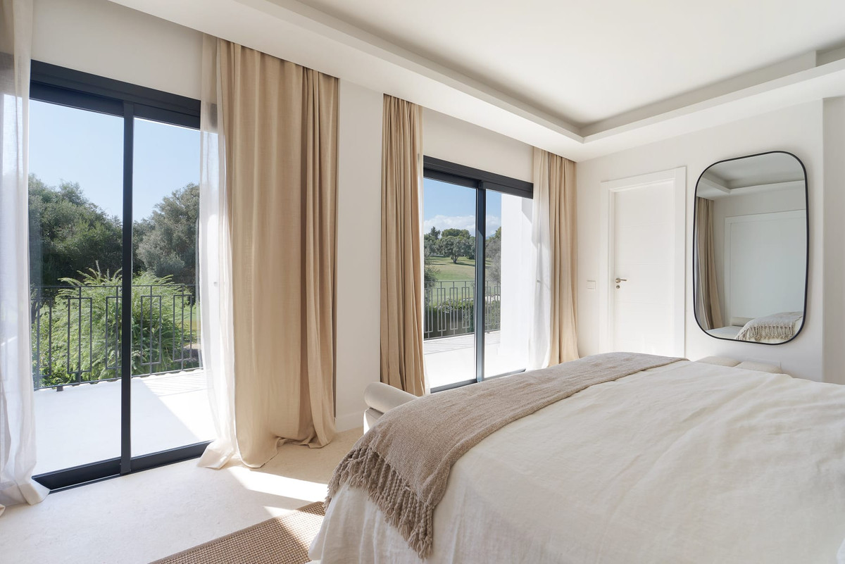 Huis te koop in Nueva Andalucía | 4 slaapkamers H5438995