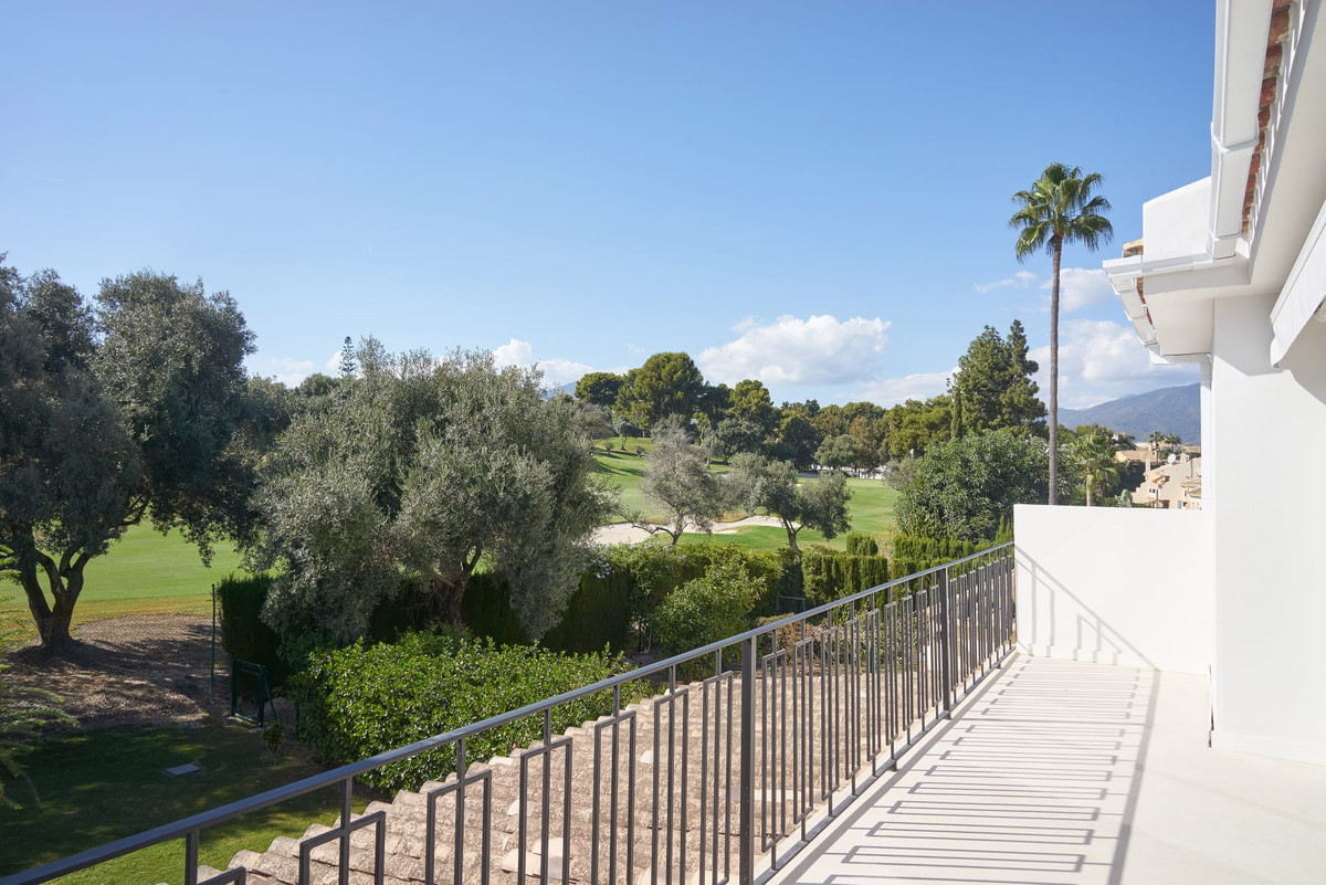 Huis te koop in Nueva Andalucía | 4 slaapkamers H5438995