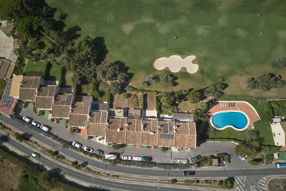 Huis te koop in Nueva Andalucía | 4 slaapkamers H5438995
