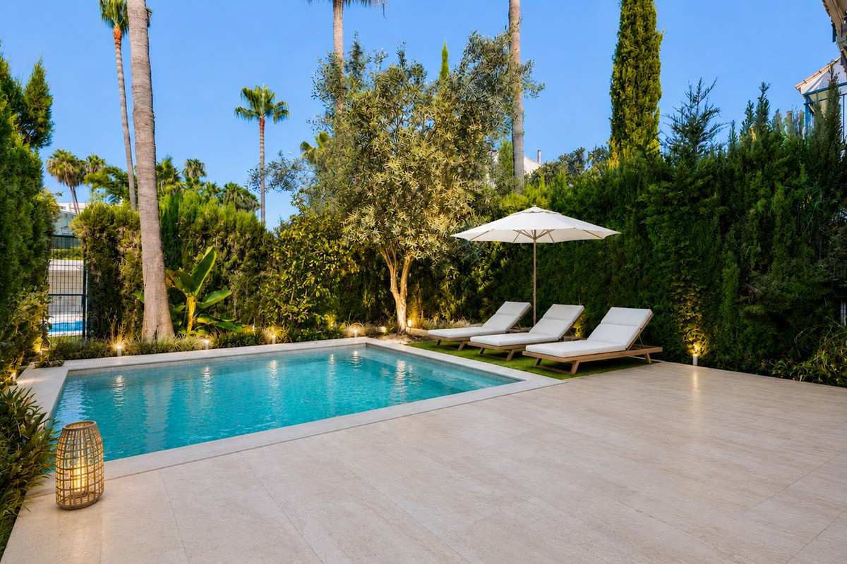 Huis te koop in Nueva Andalucía | 4 slaapkamers H5441230