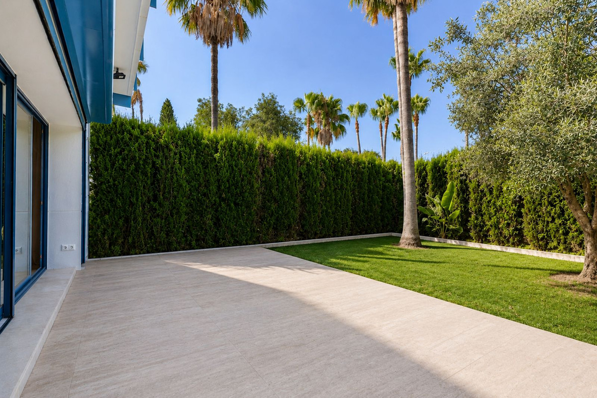 Huis te koop in Nueva Andalucía | 4 slaapkamers H5441230