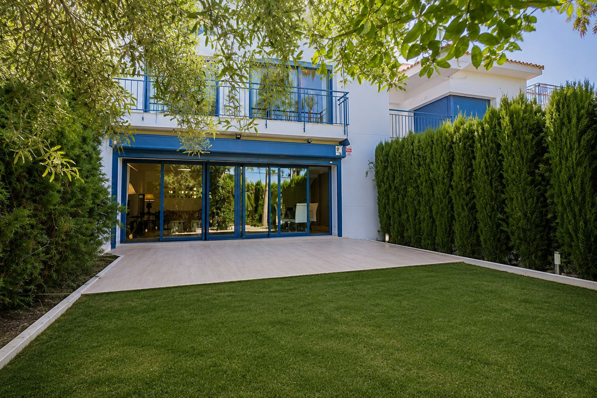 Huis te koop in Nueva Andalucía | 4 slaapkamers H5441230
