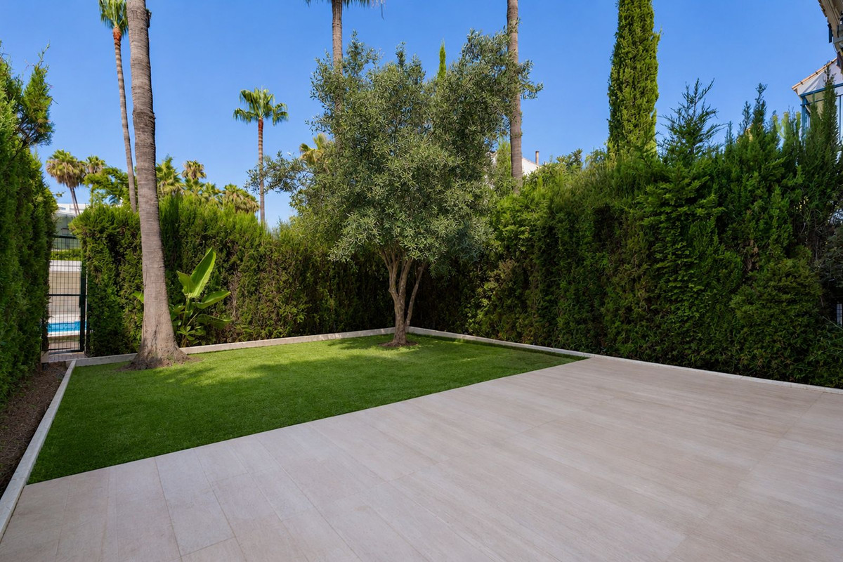 Huis te koop in Nueva Andalucía | 4 slaapkamers H5441230