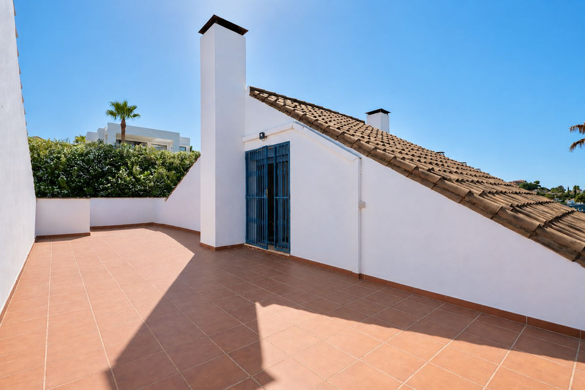 Huis te koop in Nueva Andalucía | 4 slaapkamers H5441230
