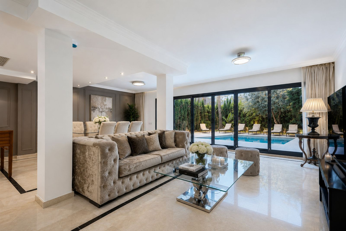 Huis te koop in Nueva Andalucía | 4 slaapkamers H5441230