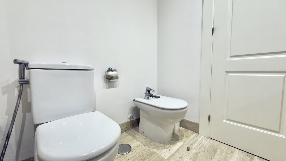 Huis te koop in Nueva Andalucía | 4 slaapkamers H5441230