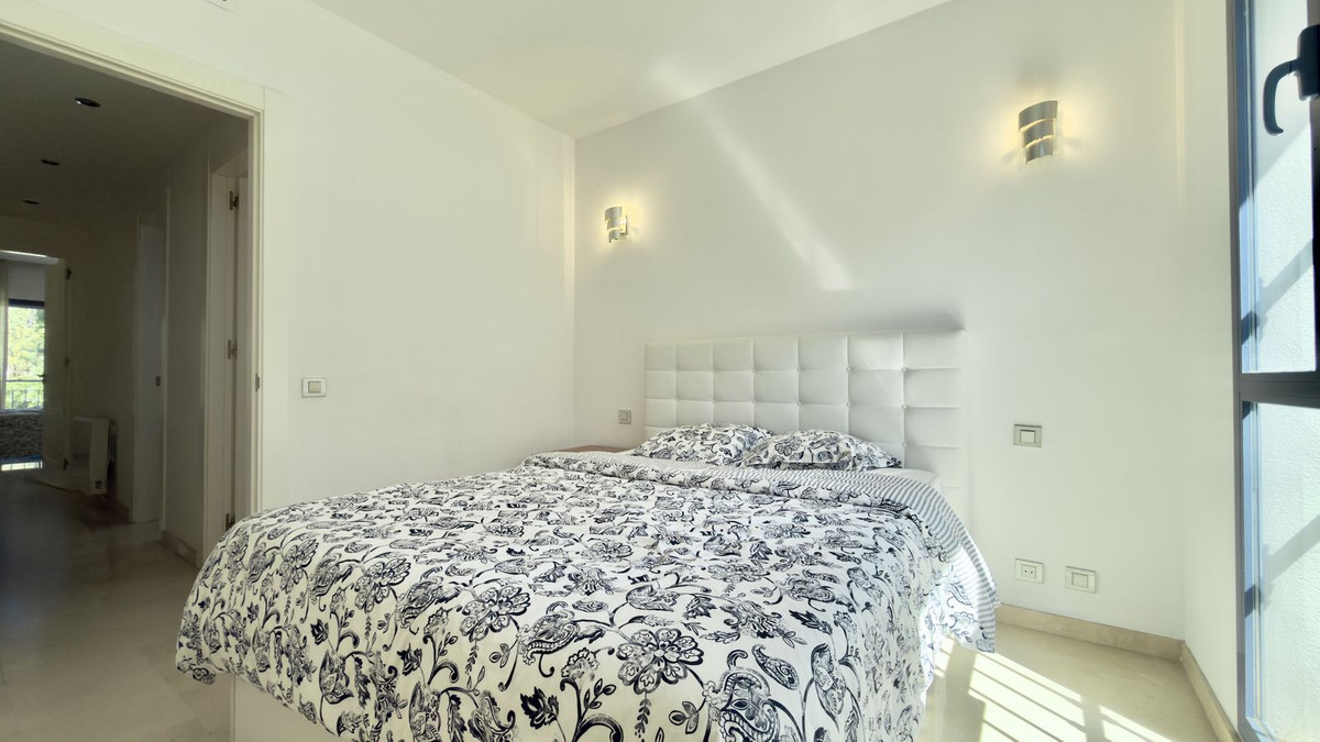 Huis te koop in Nueva Andalucía | 4 slaapkamers H5441230
