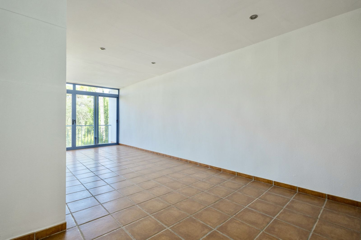 Huis te koop in Nueva Andalucía | 4 slaapkamers H5441230