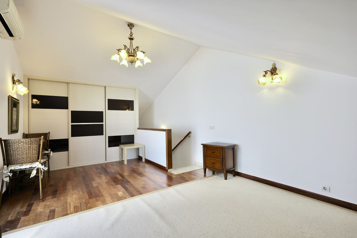 Huis te koop in Nueva Andalucía | 4 slaapkamers H5441230