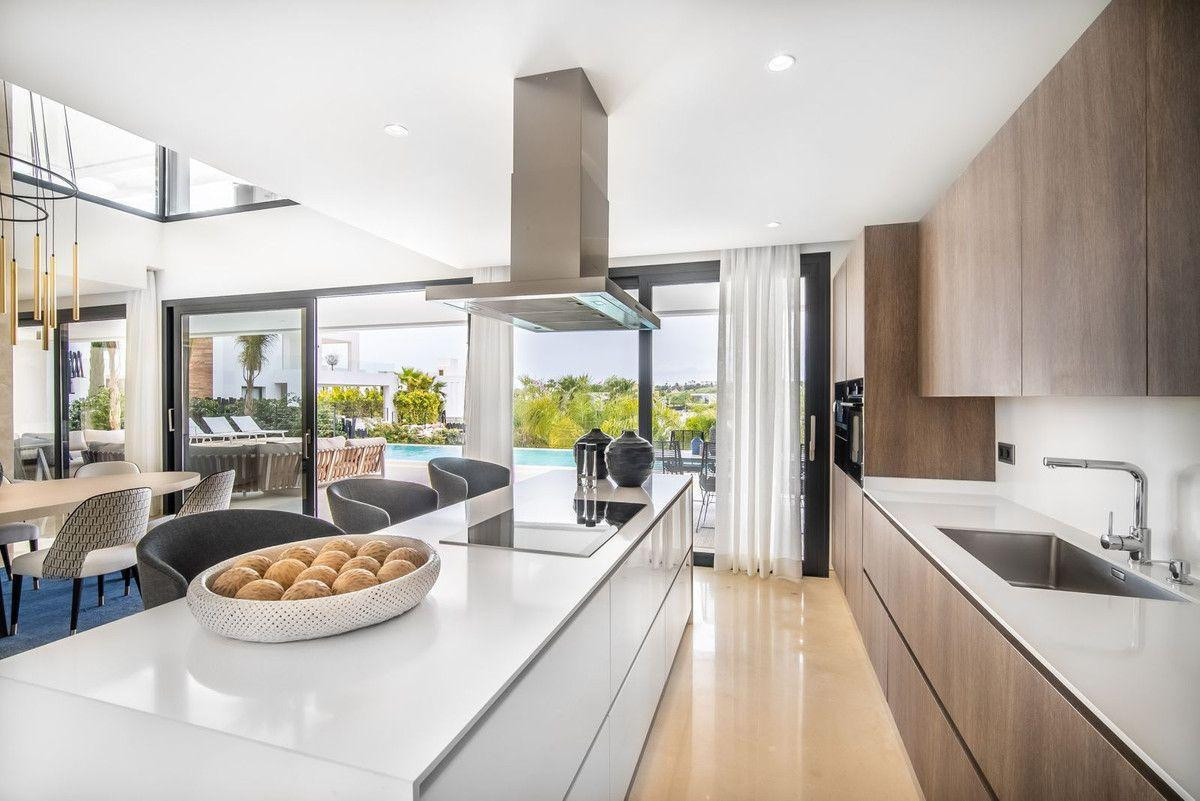 Huis te koop in Nueva Andalucía | 6 slaapkamers H5441551