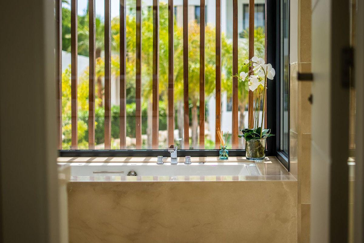 Huis te koop in Nueva Andalucía | 6 slaapkamers H5441551