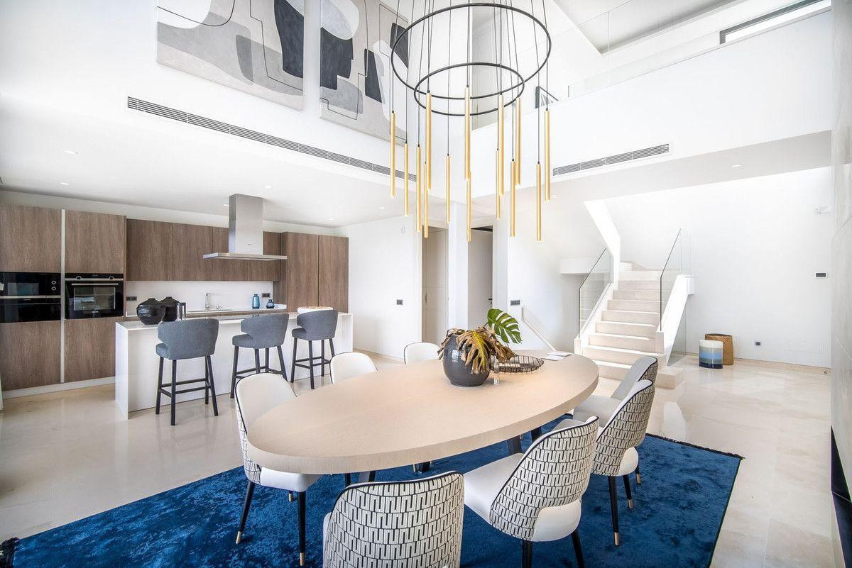 Huis te koop in Nueva Andalucía | 6 slaapkamers H5441551