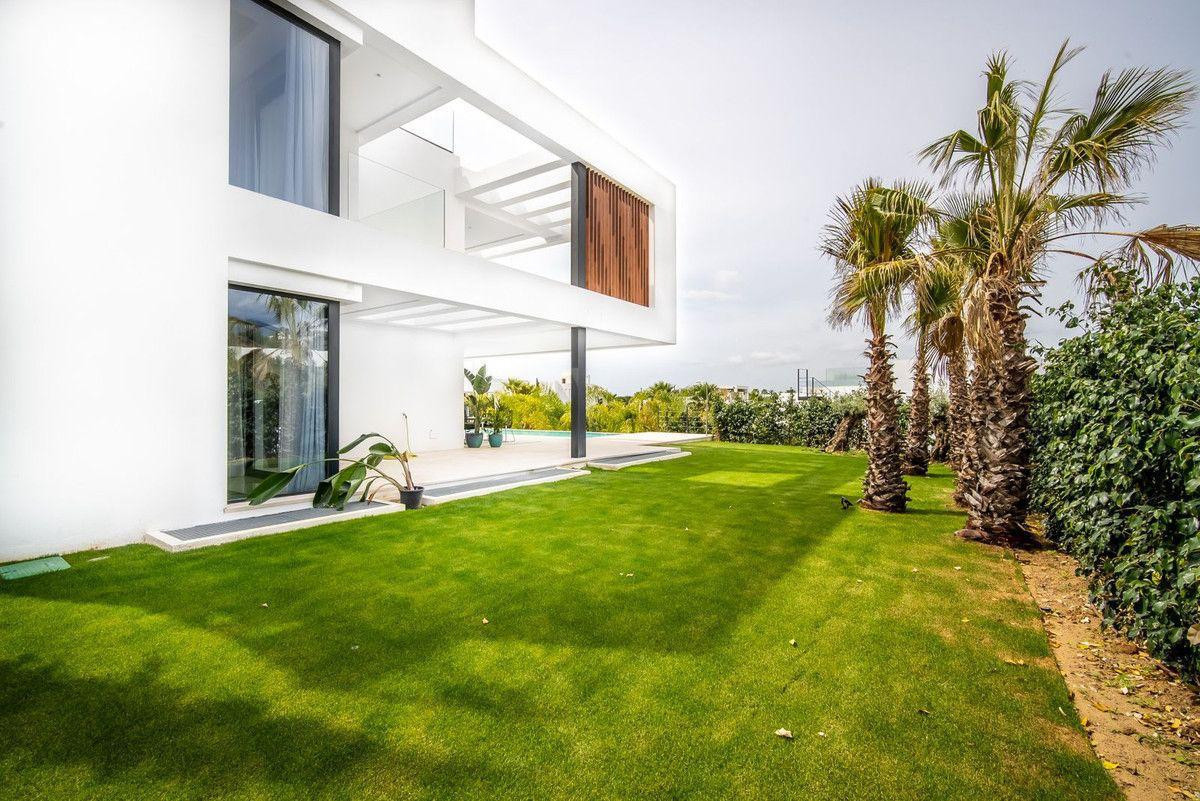 Huis te koop in Nueva Andalucía | 6 slaapkamers H5441551