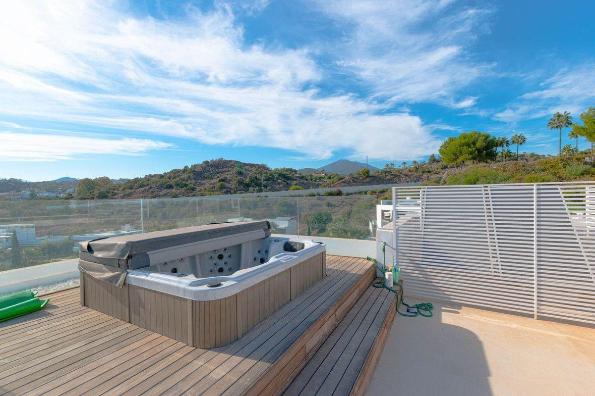 Huis te koop in Nueva Andalucía | 6 slaapkamers H5441551