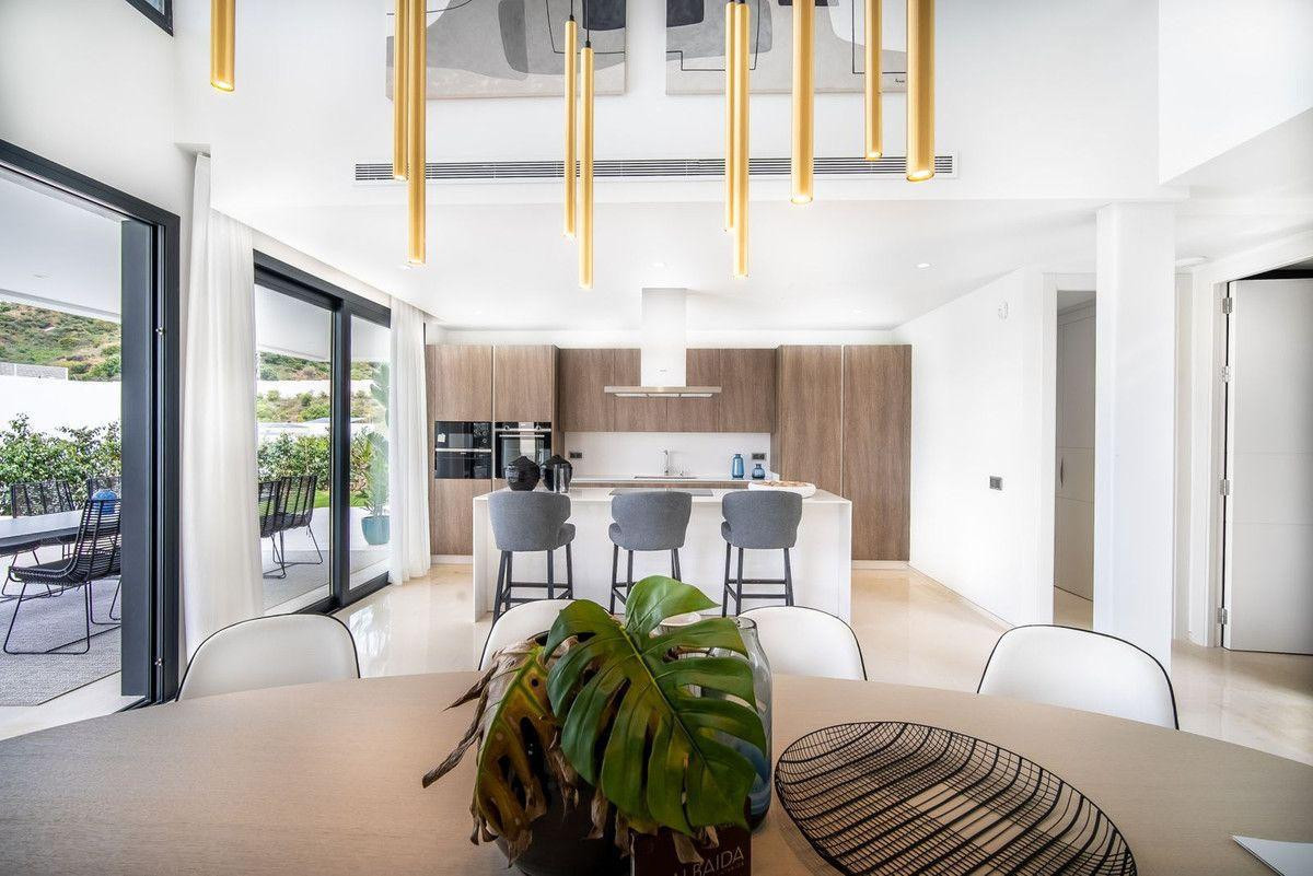 Huis te koop in Nueva Andalucía | 6 slaapkamers H5441551
