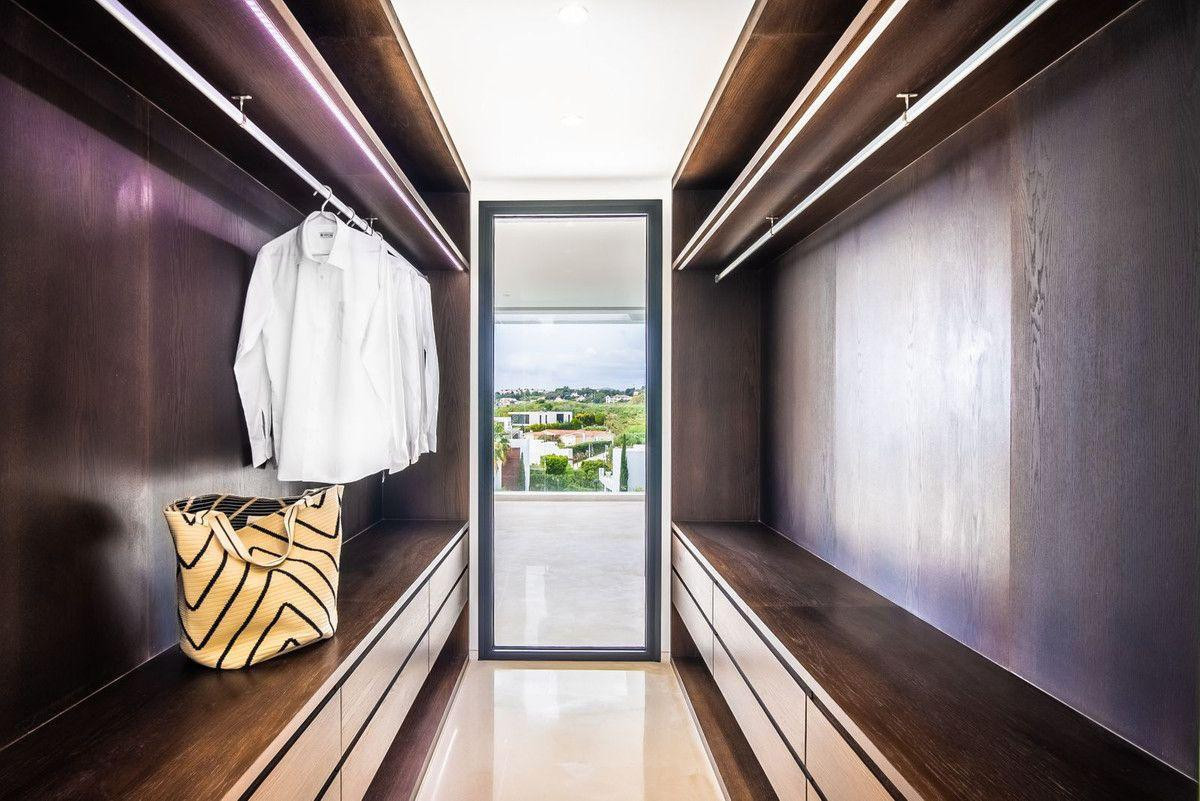 Huis te koop in Nueva Andalucía | 6 slaapkamers H5441551