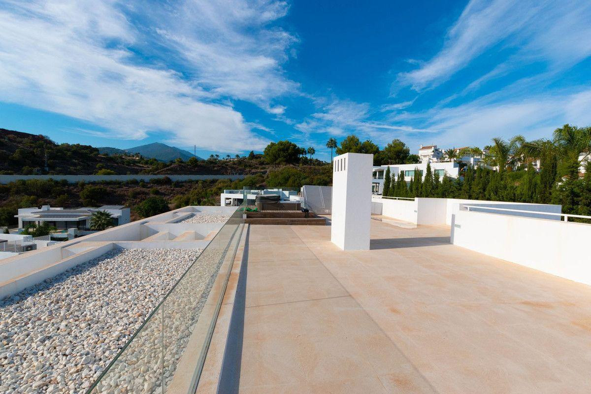 Huis te koop in Nueva Andalucía | 6 slaapkamers H5441551