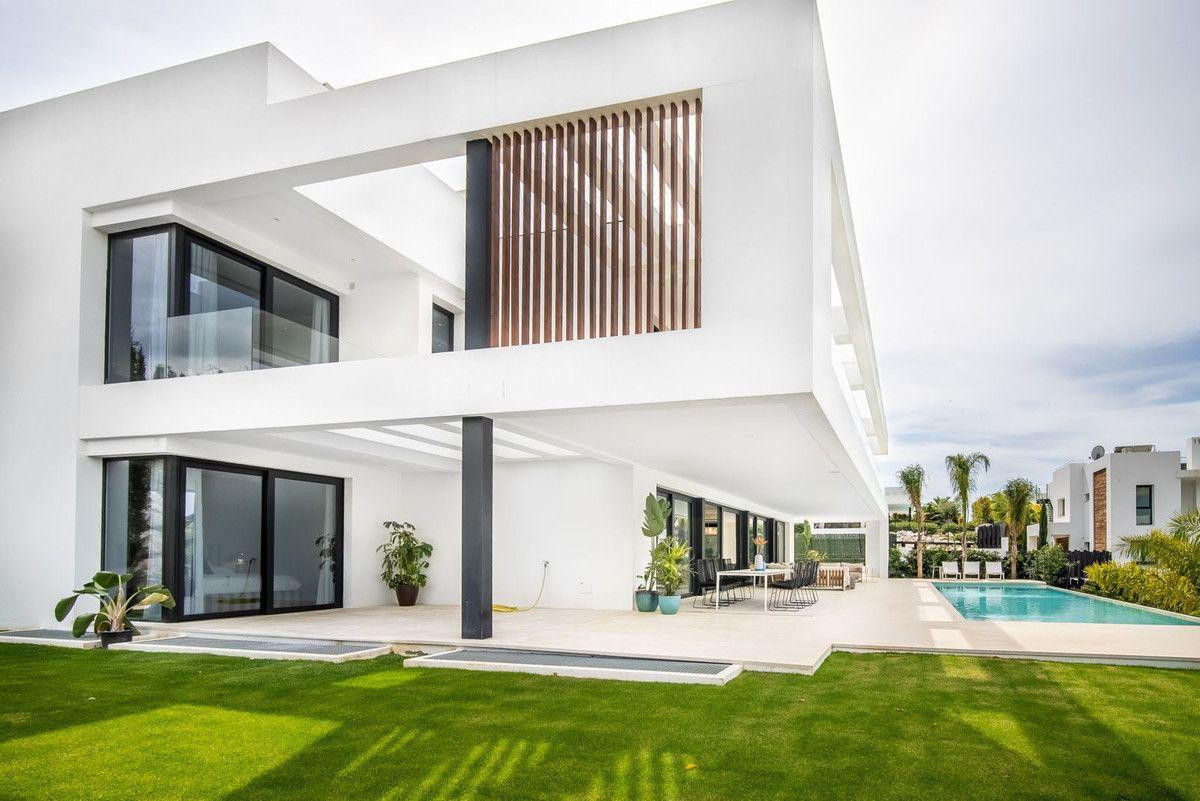 Huis te koop in Nueva Andalucía | 6 slaapkamers H5441551