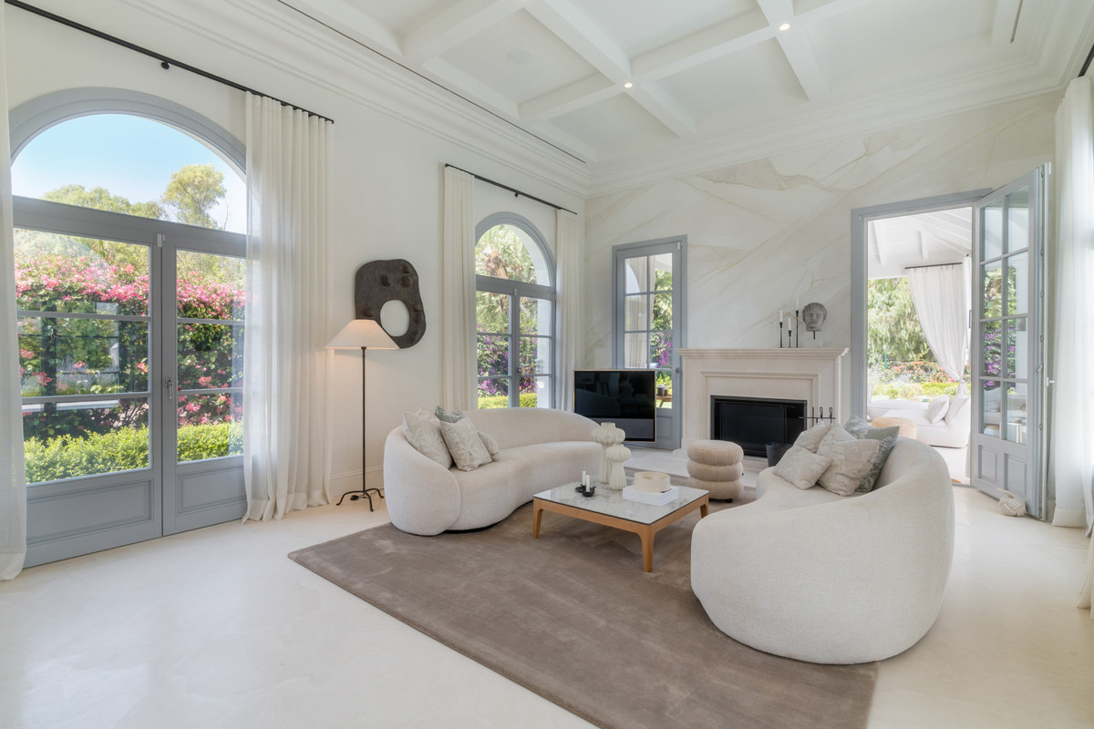 Huis te koop in Nueva Andalucía | 5 slaapkamers H5441614