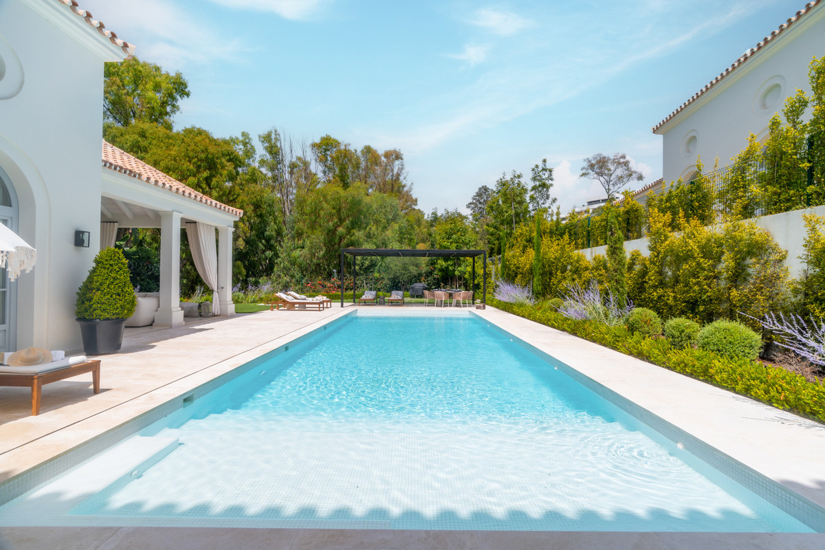 Huis te koop in Nueva Andalucía | 5 slaapkamers H5441614
