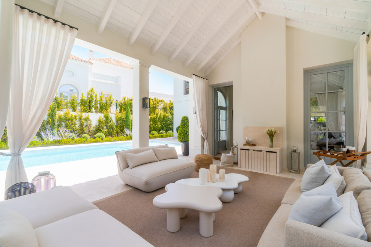 Huis te koop in Nueva Andalucía | 5 slaapkamers H5441614