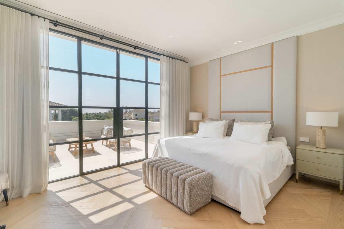 Huis te koop in Nueva Andalucía | 5 slaapkamers H5441614