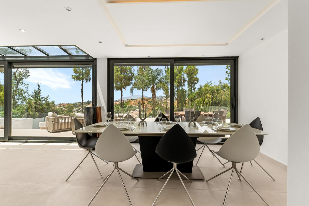 Huis te koop in Nueva Andalucía | 4 slaapkamers H5443543
