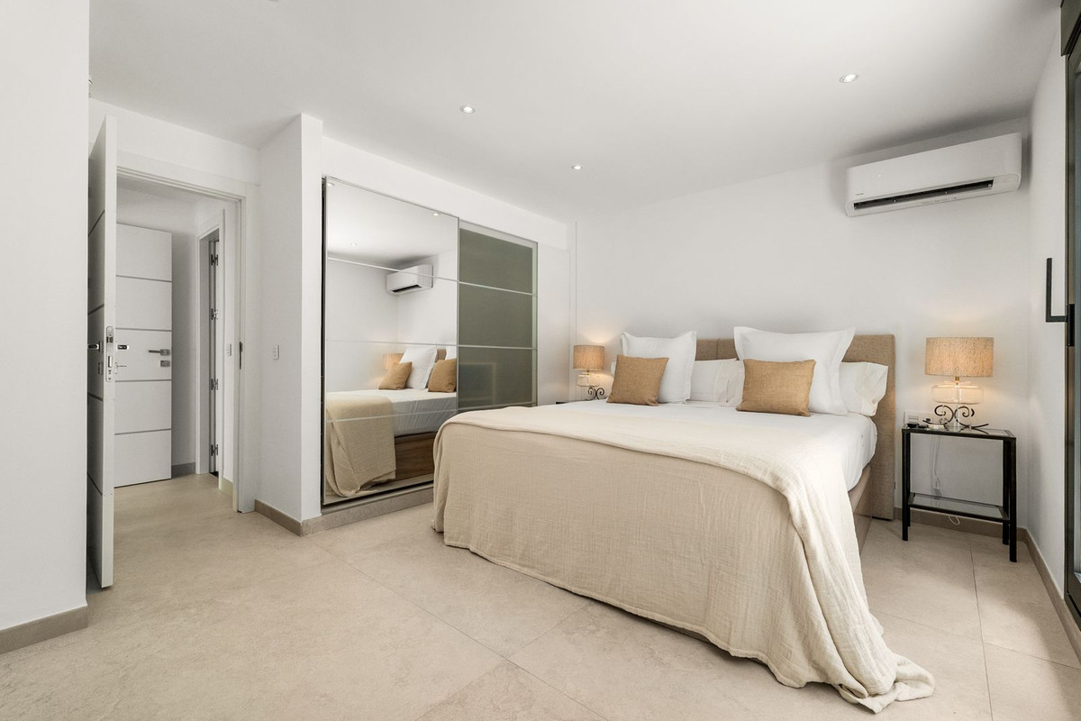Huis te koop in Nueva Andalucía | 4 slaapkamers H5443543