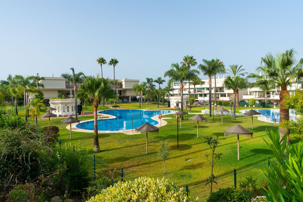 Appartement te koop in Nueva Andalucía | 3 slaapkamers H5443951