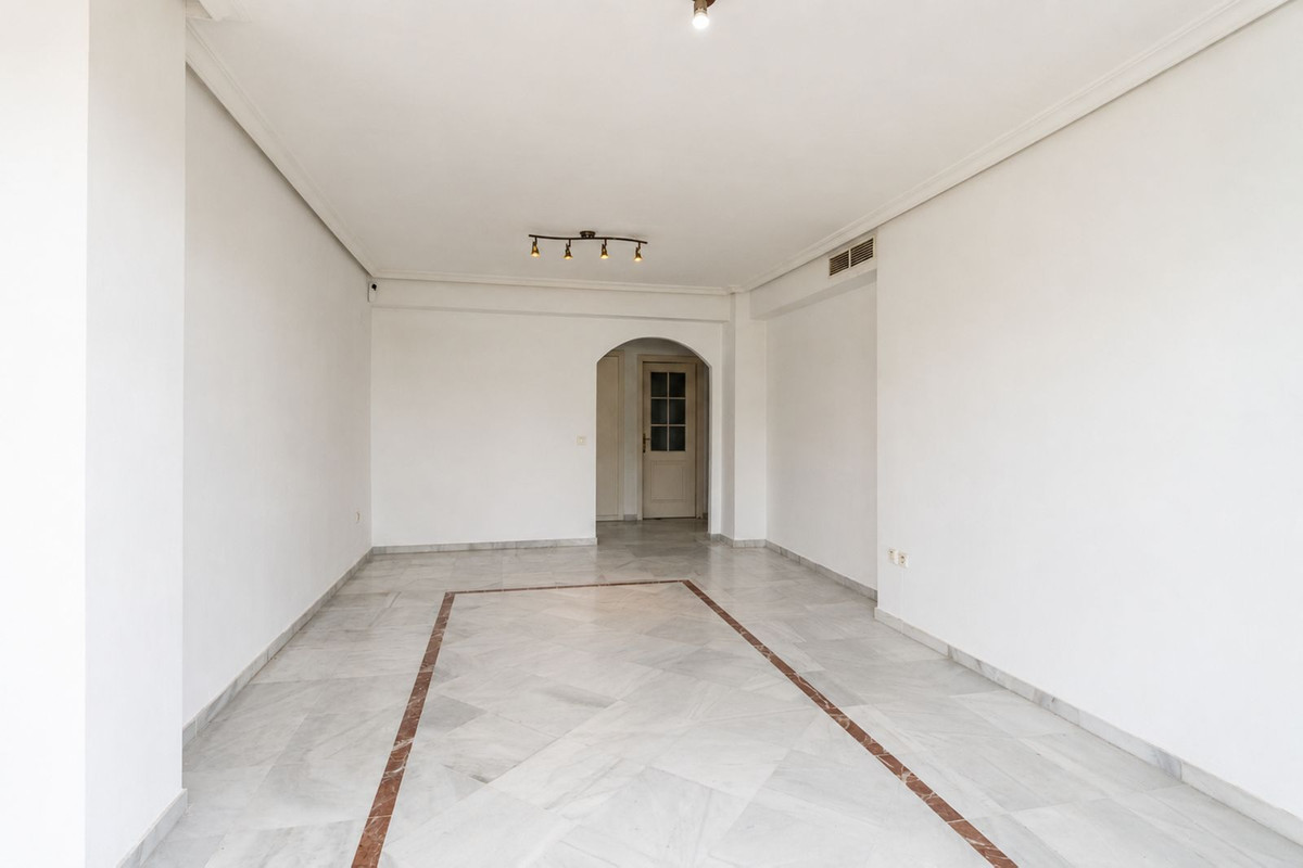 Appartement te koop in Nueva Andalucía | 3 slaapkamers H5443951