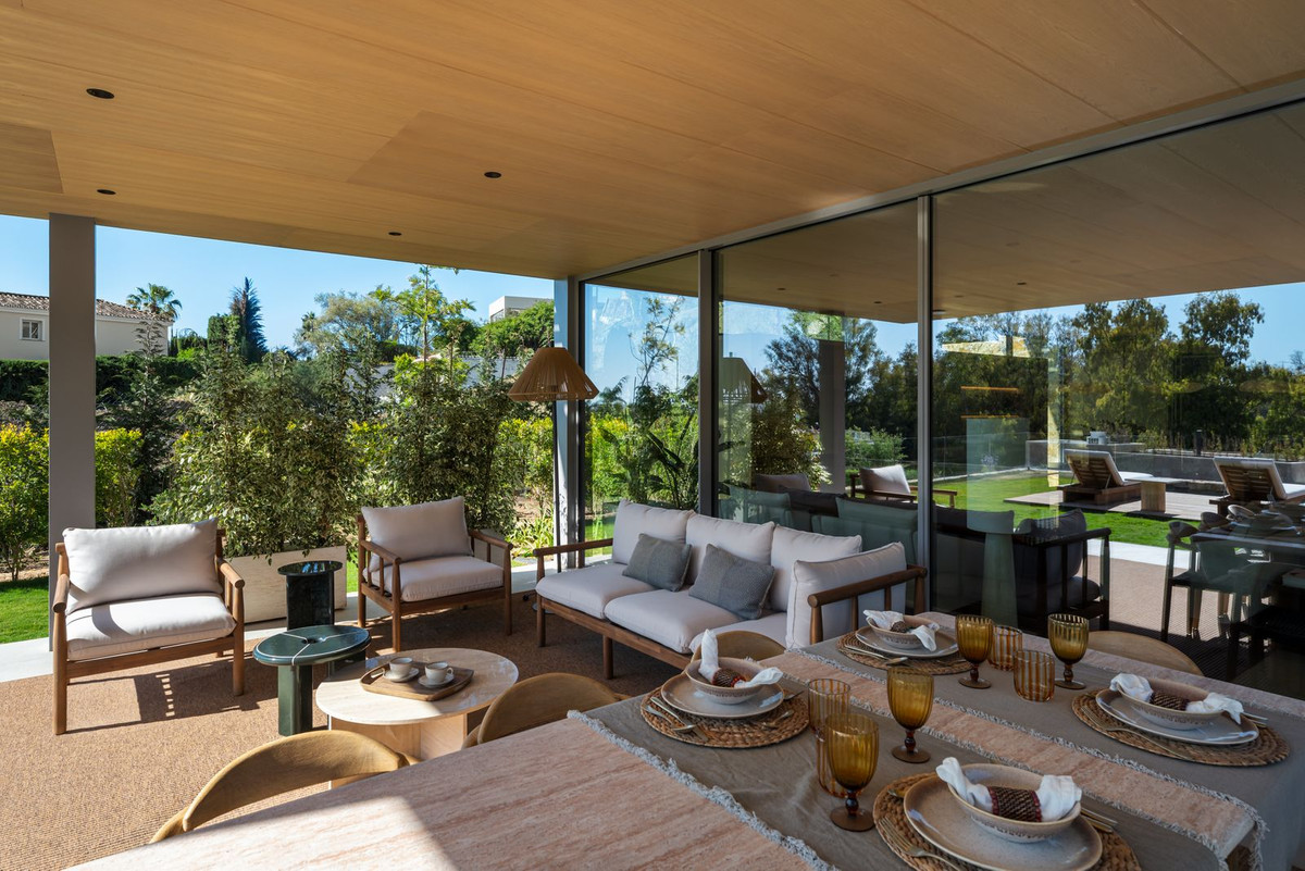 Huis te koop in Nueva Andalucía | 4 slaapkamers H5444068