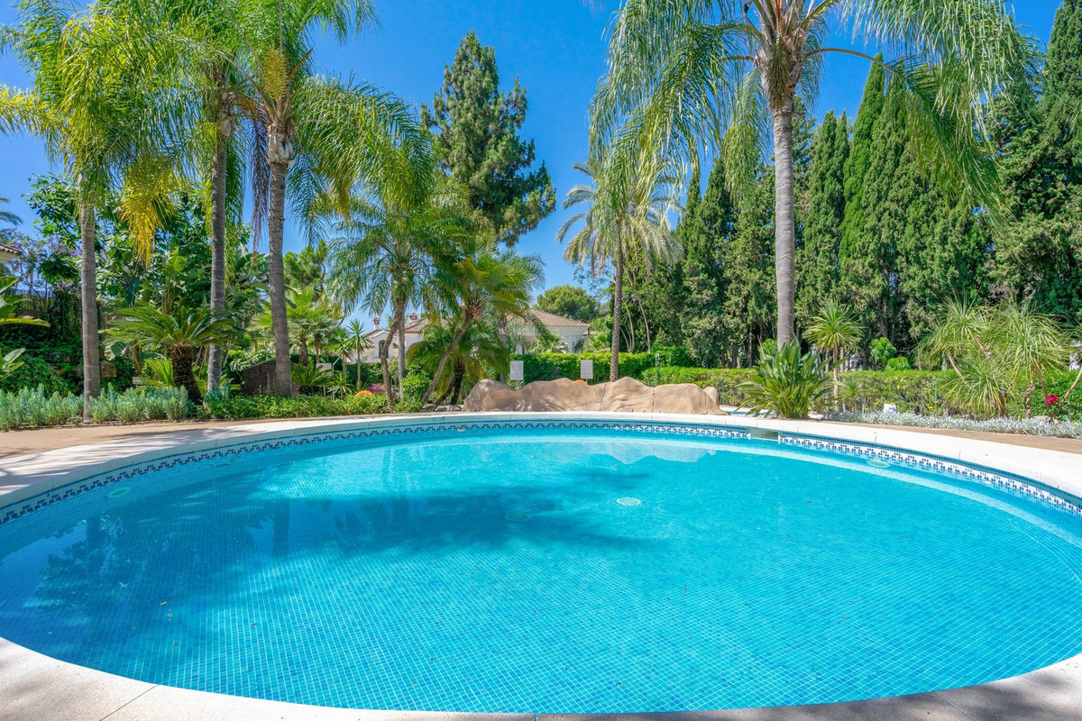 Appartement te koop in Nueva Andalucía | 3 slaapkamers H5448052