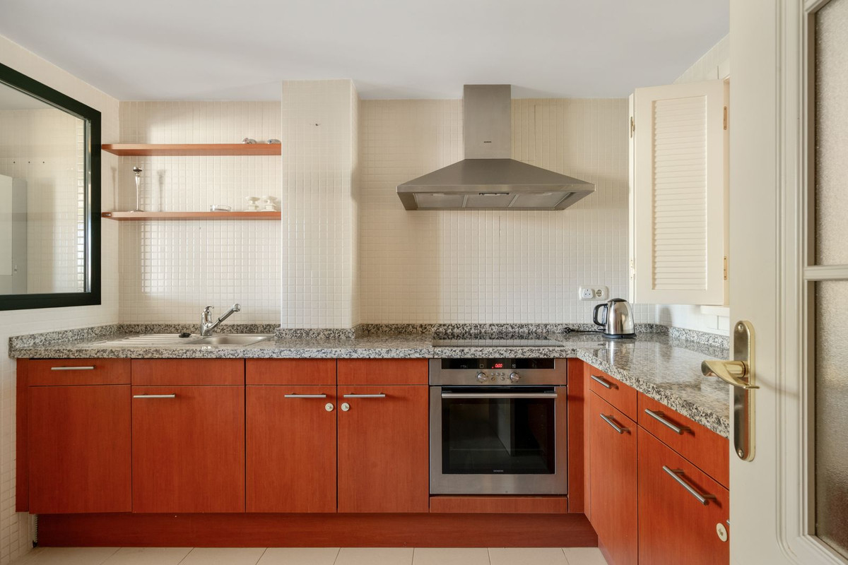 Appartement te koop in Nueva Andalucía | 3 slaapkamers H5448052