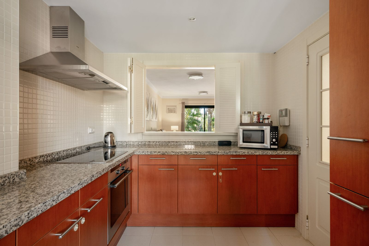 Appartement te koop in Nueva Andalucía | 3 slaapkamers H5448052