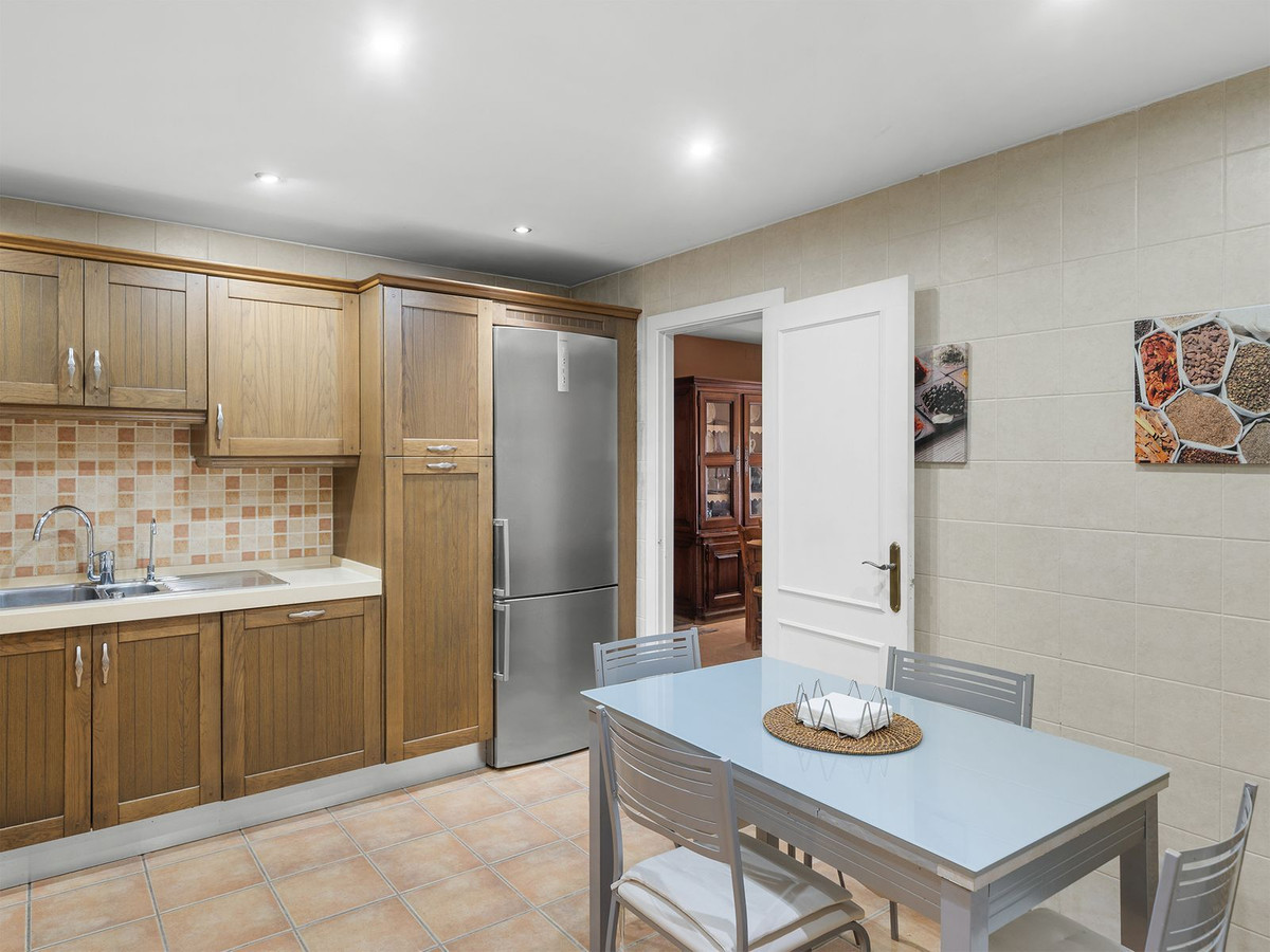 Appartement te koop in Nueva Andalucía | 3 slaapkamers H5449789
