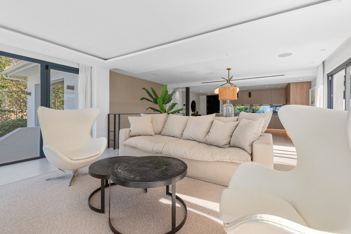 Huis te koop in Nueva Andalucía | 4 slaapkamers H5450533