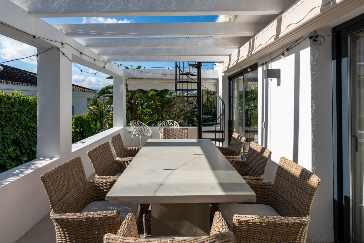 Huis te koop in Nueva Andalucía | 4 slaapkamers H5450533