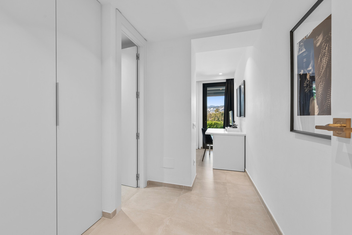 Huis te koop in Nueva Andalucía | 4 slaapkamers H5450533