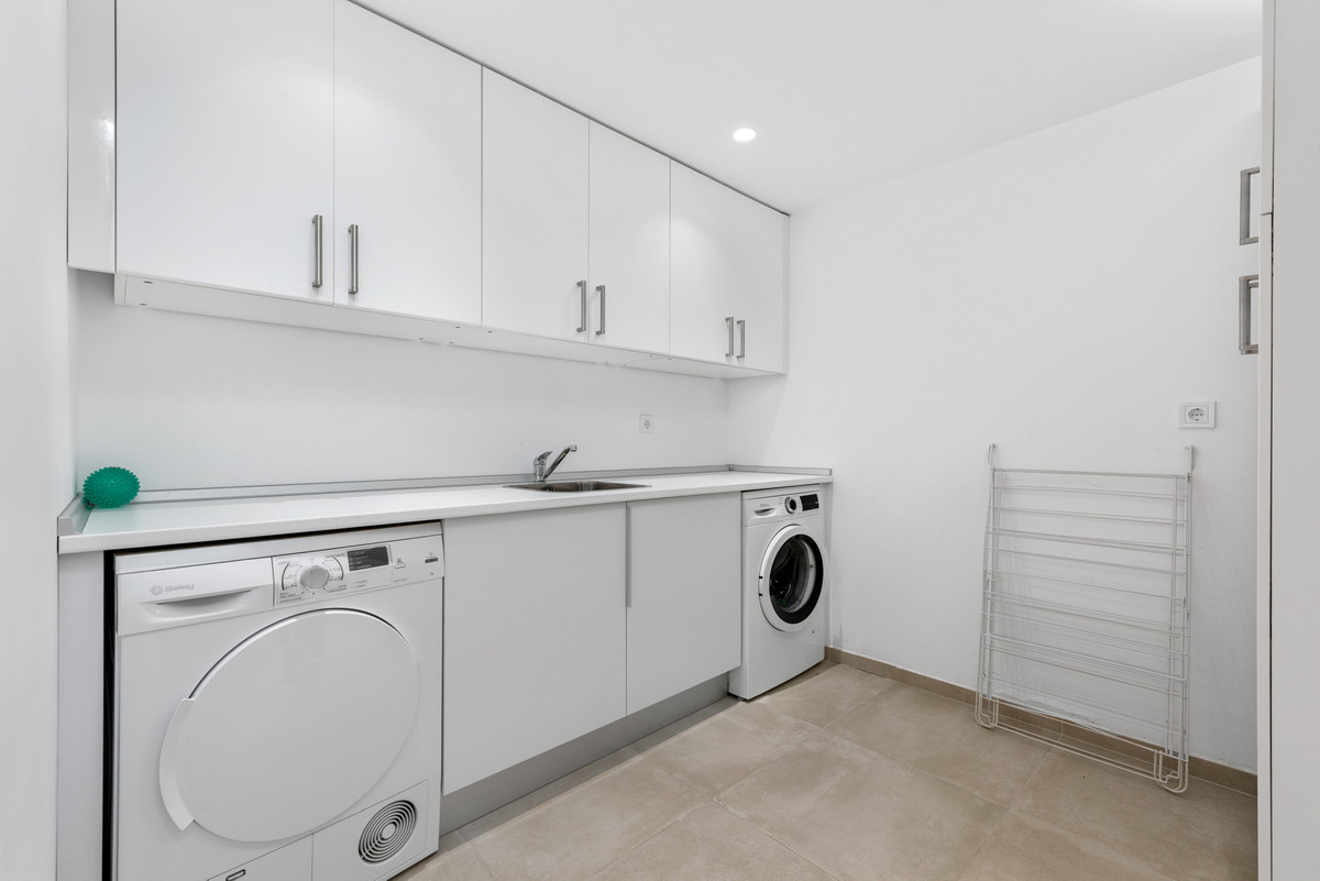 Huis te koop in Nueva Andalucía | 4 slaapkamers H5450533