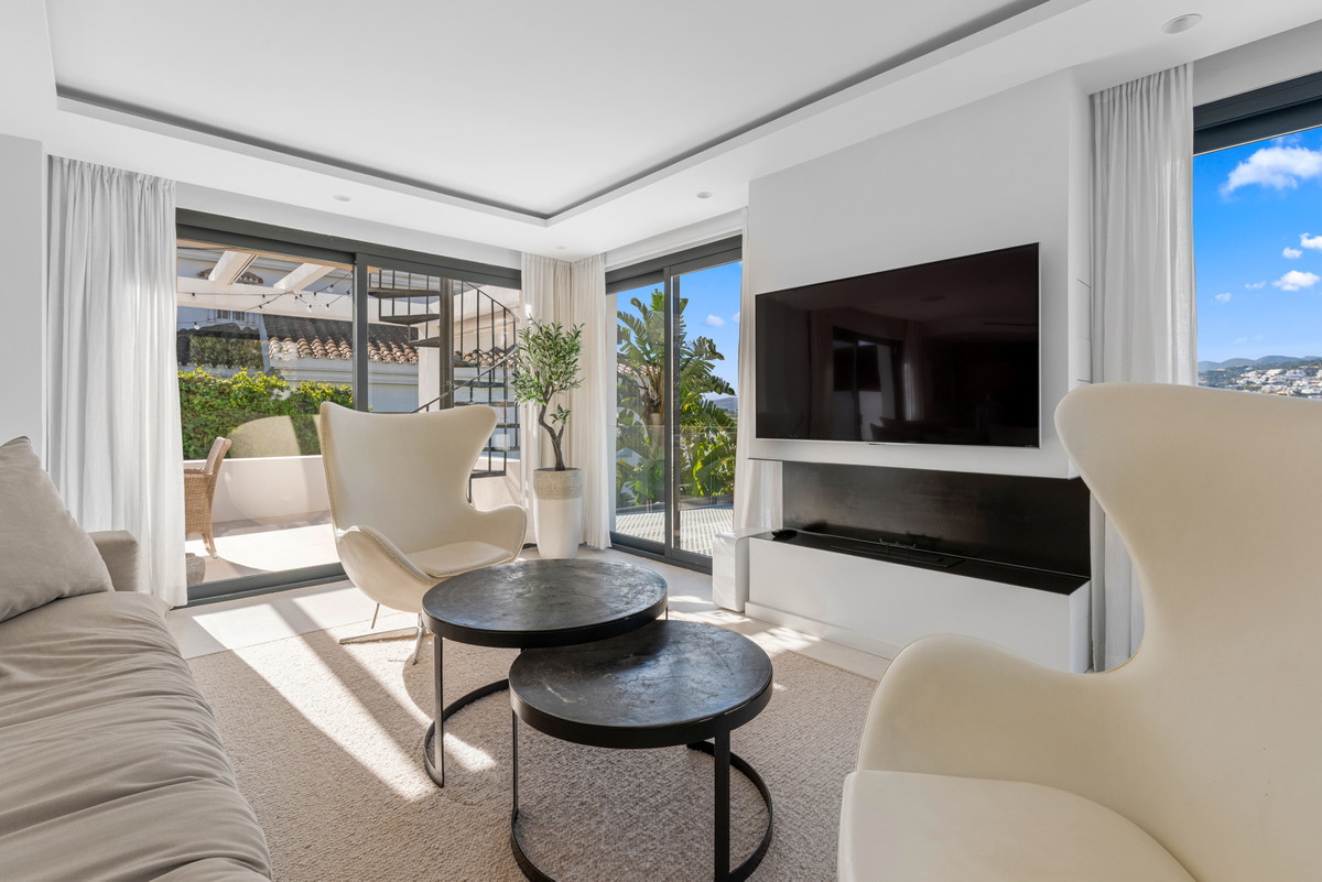 Huis te koop in Nueva Andalucía | 4 slaapkamers H5450533