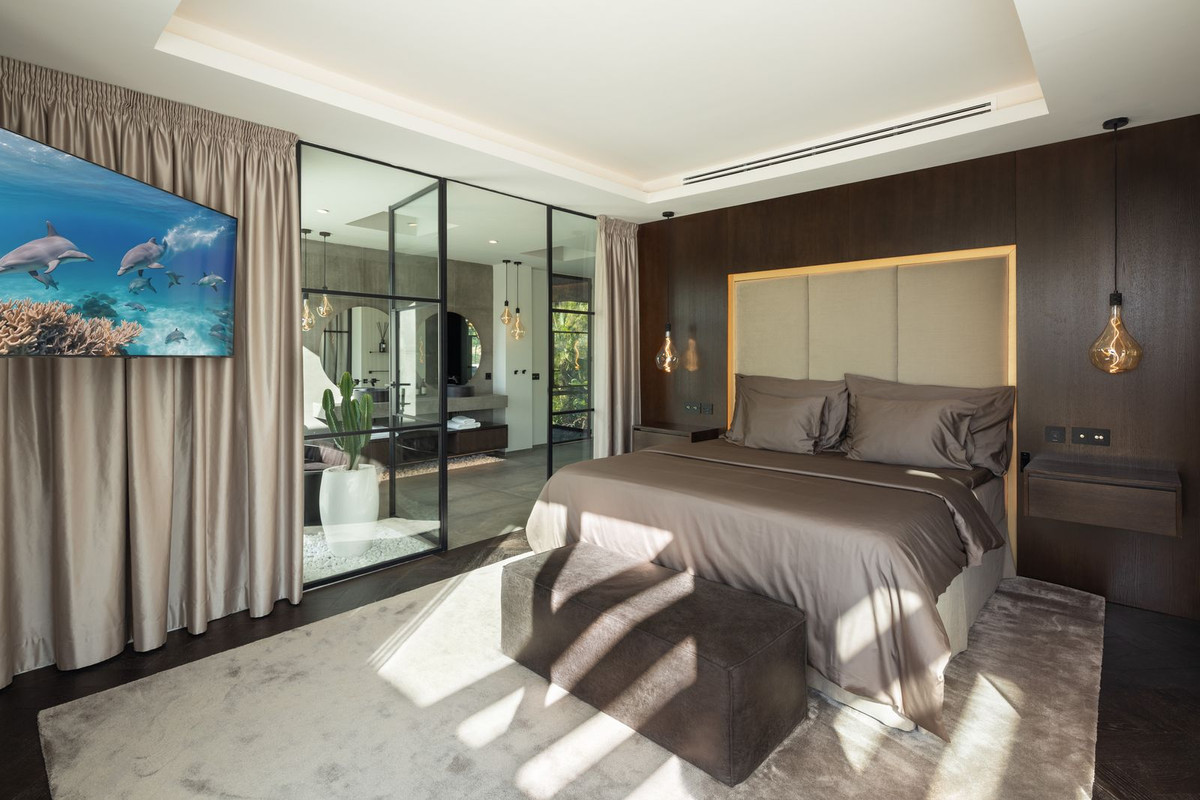 Huis te koop in Nueva Andalucía | 6 slaapkamers H5452222