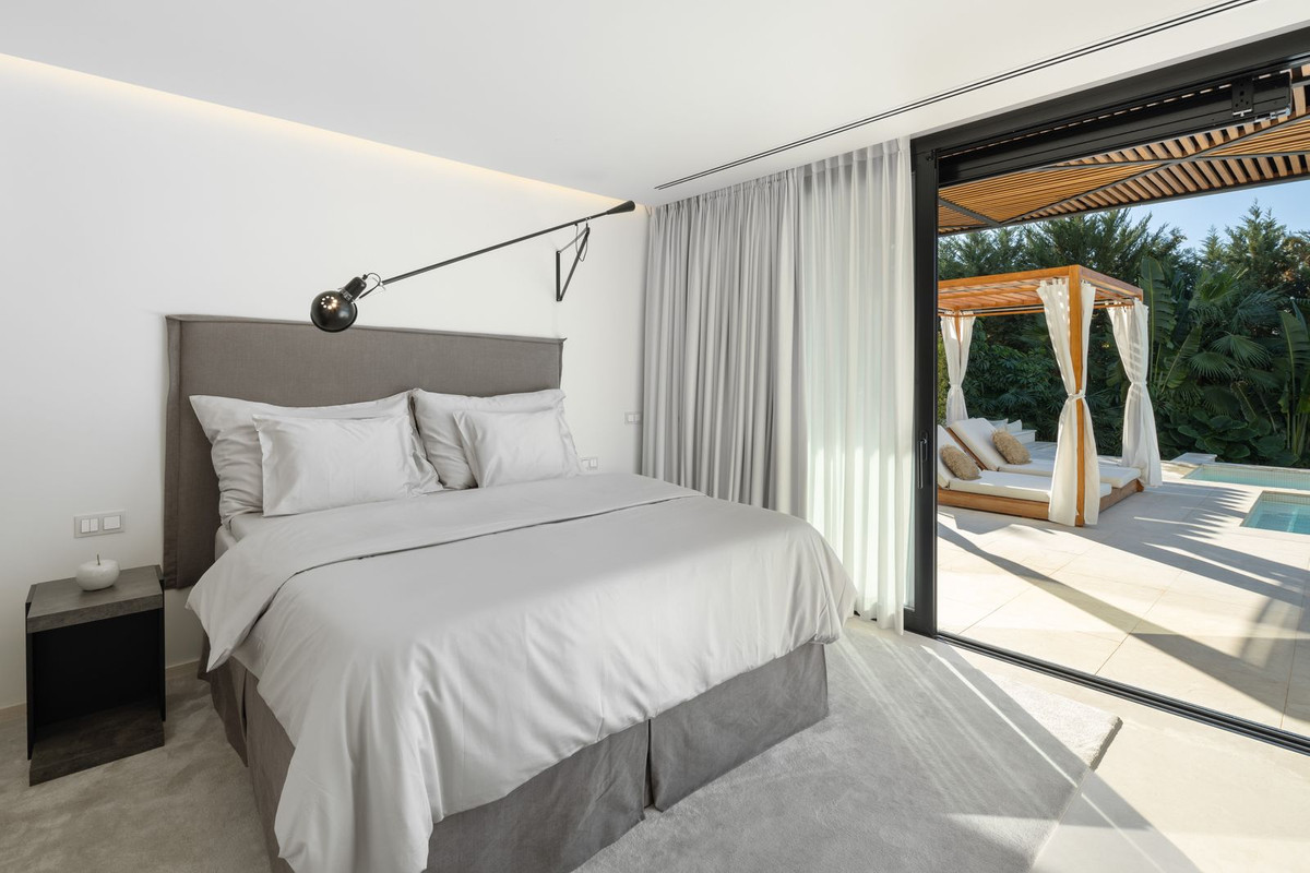 Huis te koop in Nueva Andalucía | 6 slaapkamers H5452222