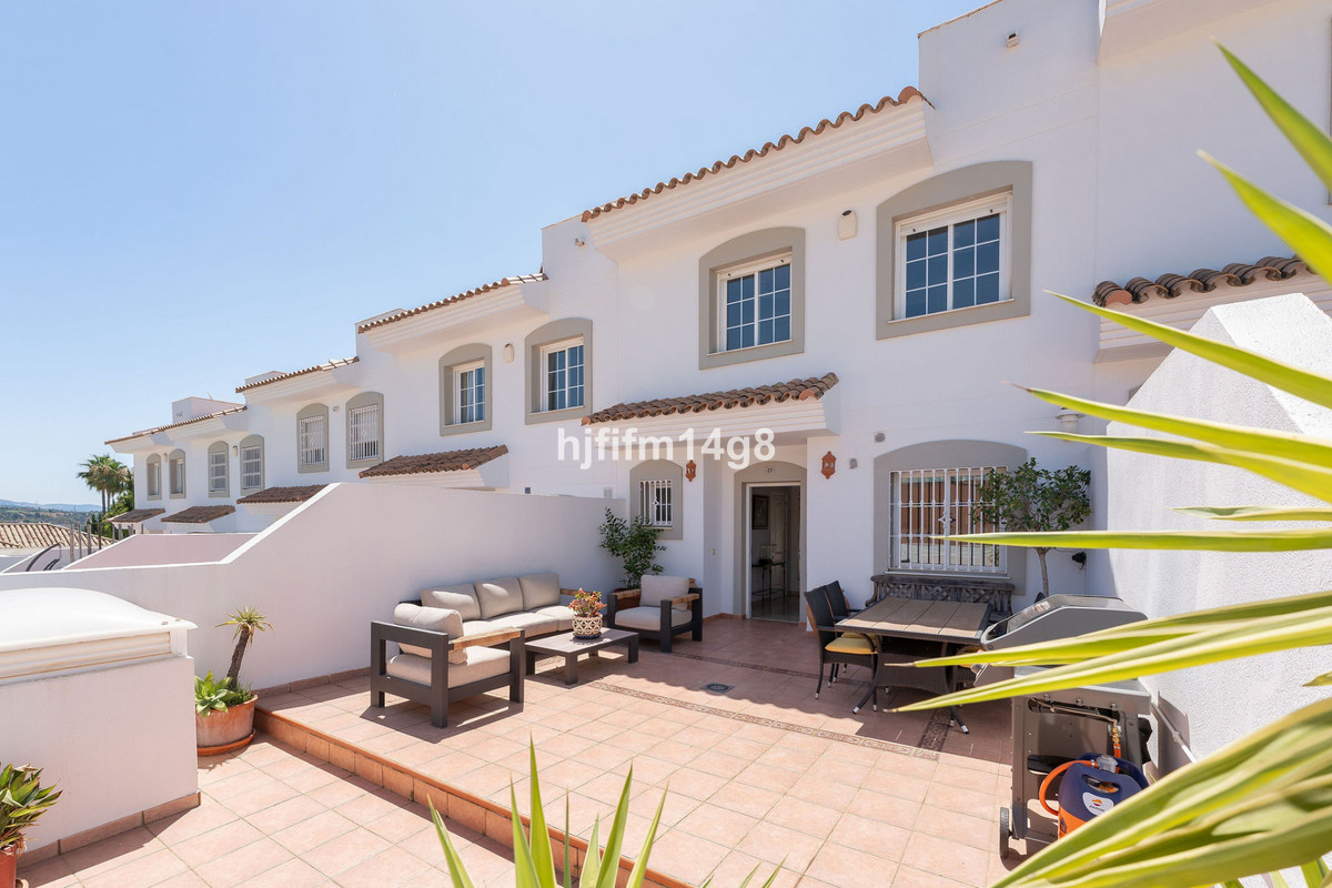 Huis te koop in Nueva Andalucía | 3 slaapkamers H5452417