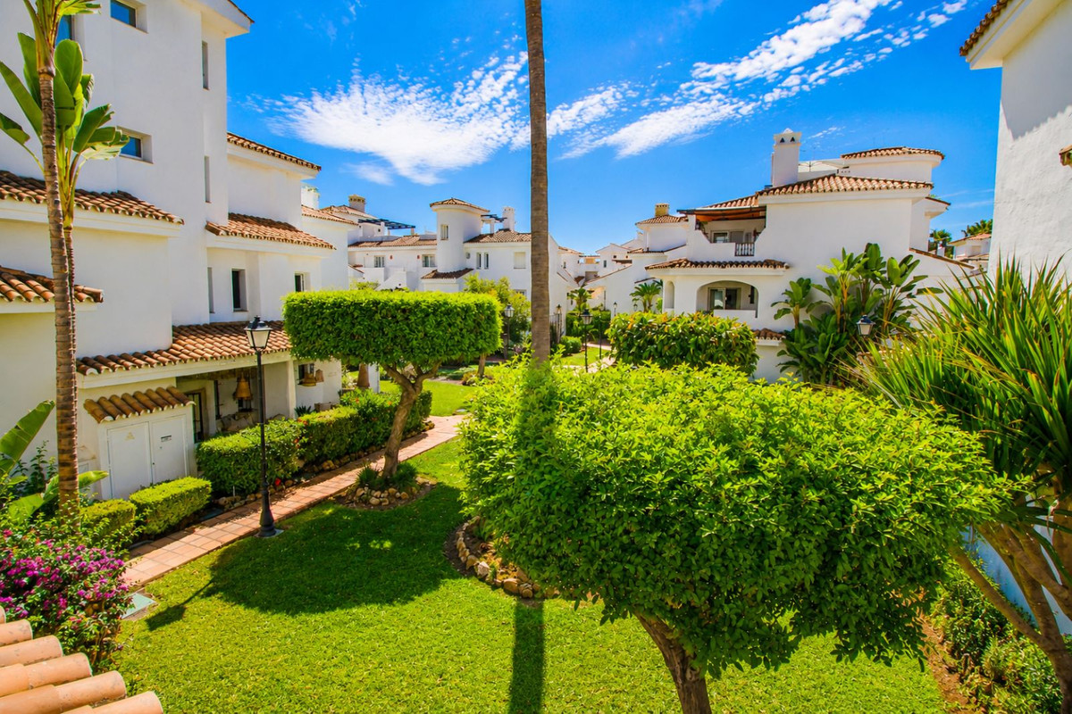 Appartement te koop in Nueva Andalucía | 2 slaapkamers H5453896