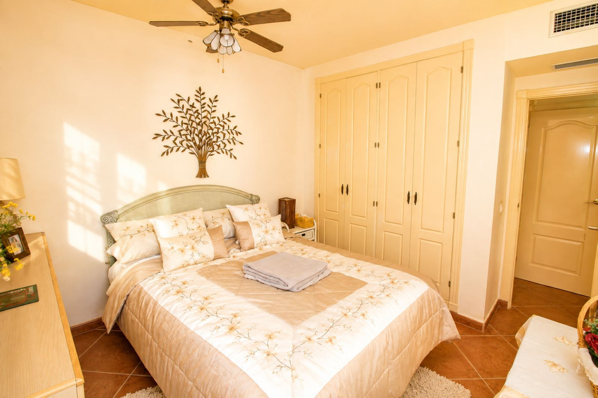 Appartement te koop in Nueva Andalucía | 2 slaapkamers H5453896