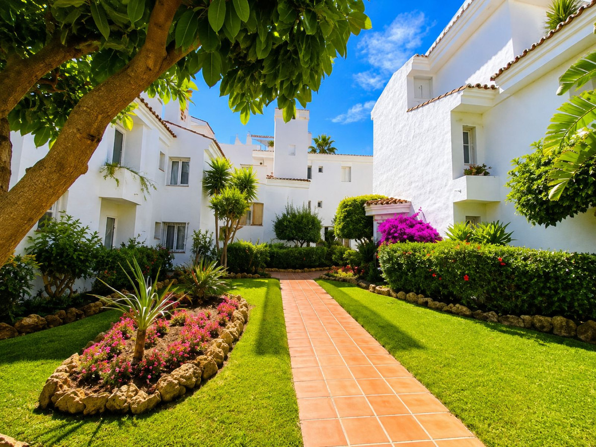 Appartement te koop in Nueva Andalucía | 2 slaapkamers H5453896