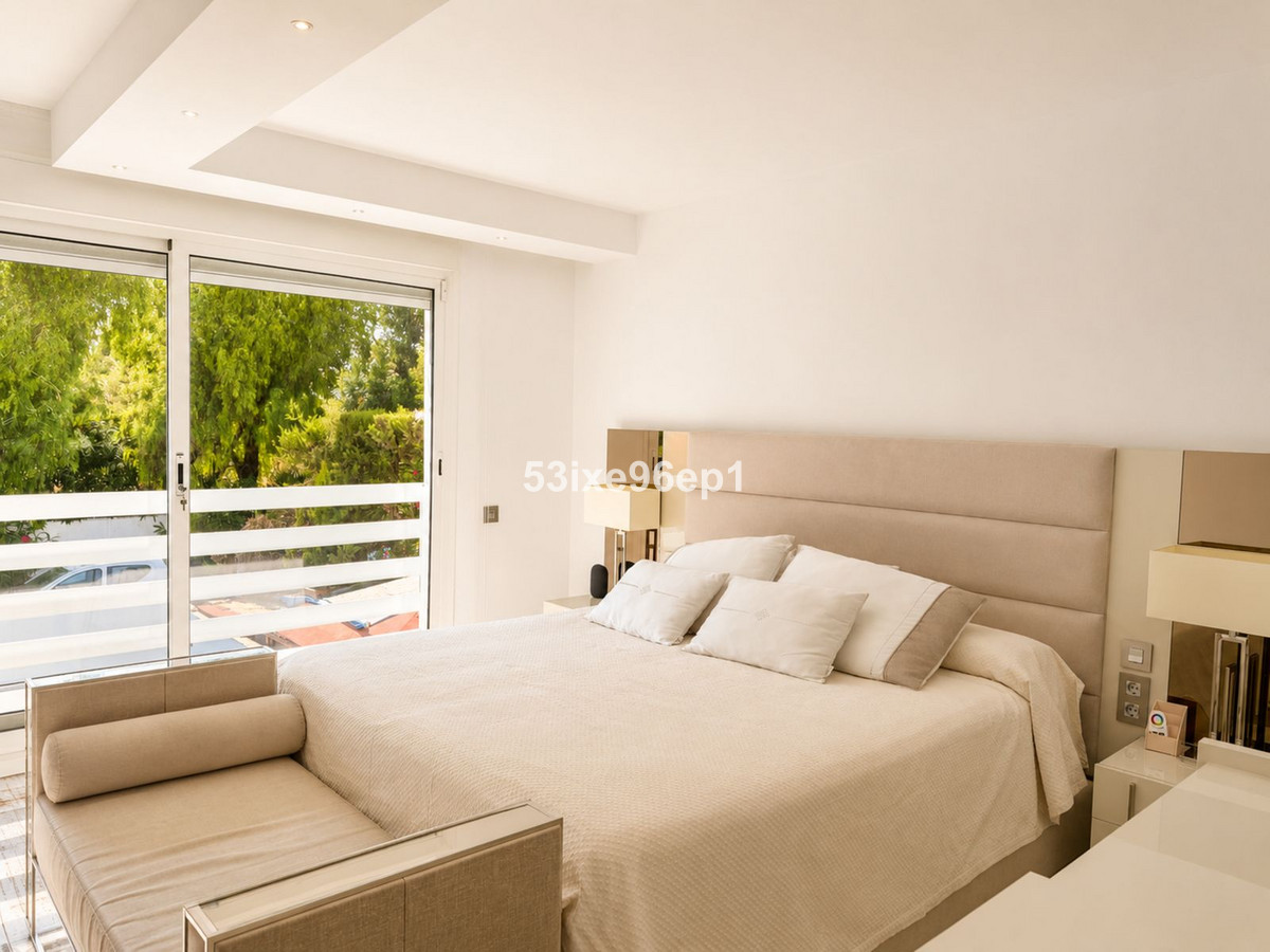 Huis te koop in Nueva Andalucía | 3 slaapkamers H5454652