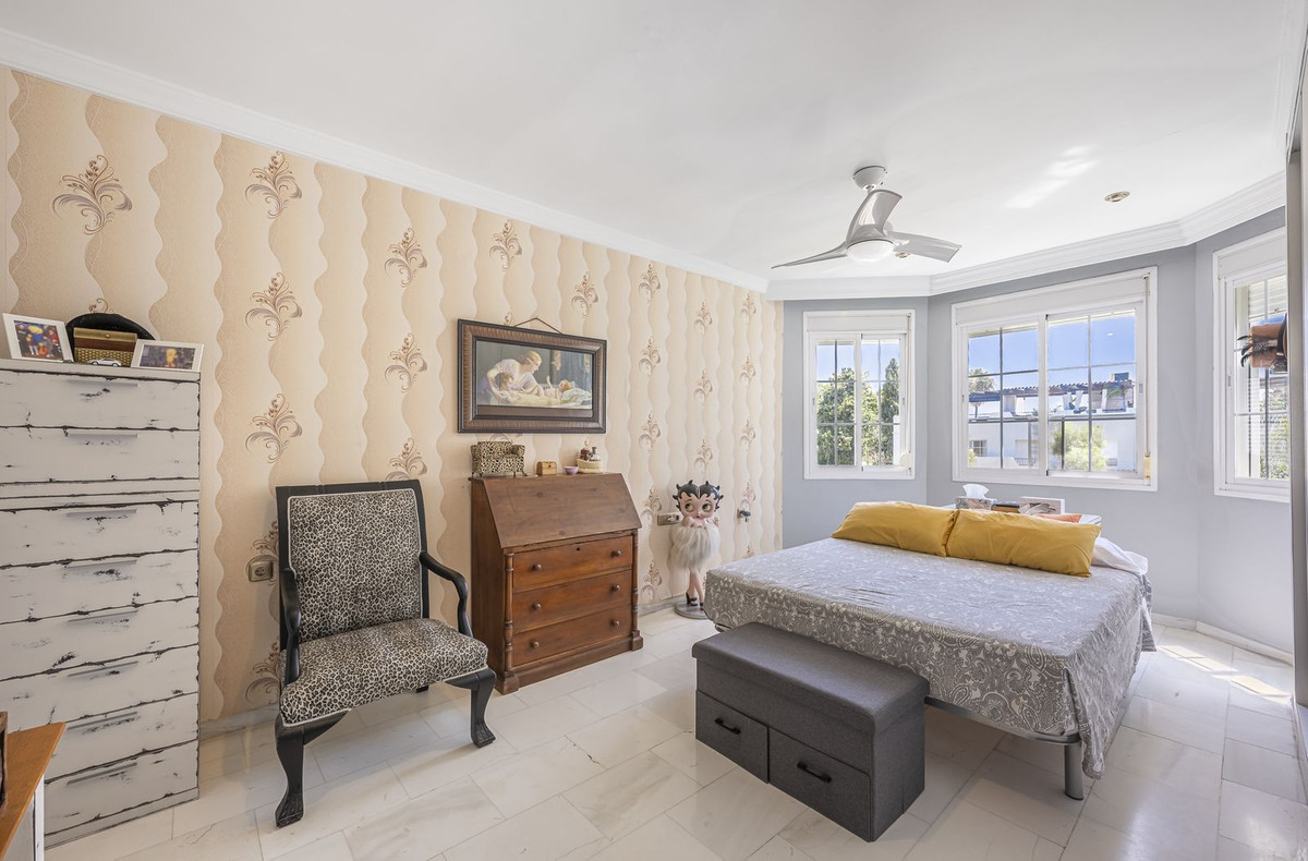 Huis te koop in Nueva Andalucía | 3 slaapkamers H5455510