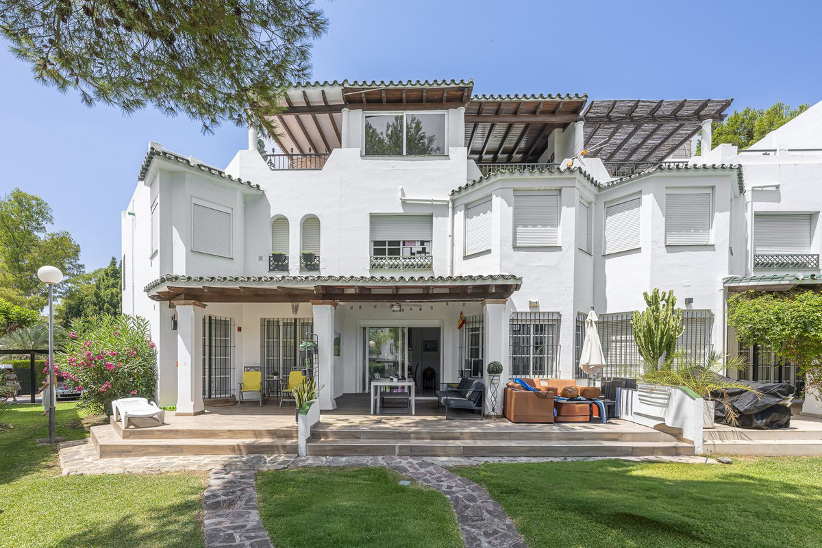 Huis te koop in Nueva Andalucía | 3 slaapkamers H5455510