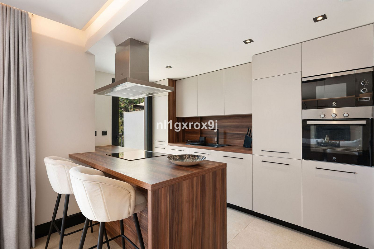 Huis te koop in Nueva Andalucía | 3 slaapkamers H5461498